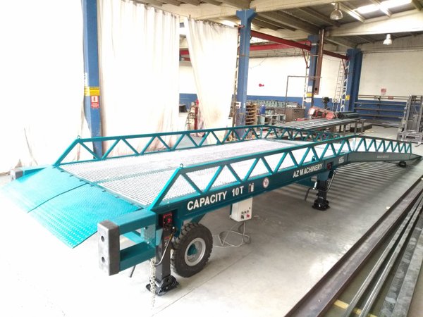 Loading Ramp with with electro hydraulic tilting bridge -  AZ RAMP - STAR- 8T-ZR-LLO-E