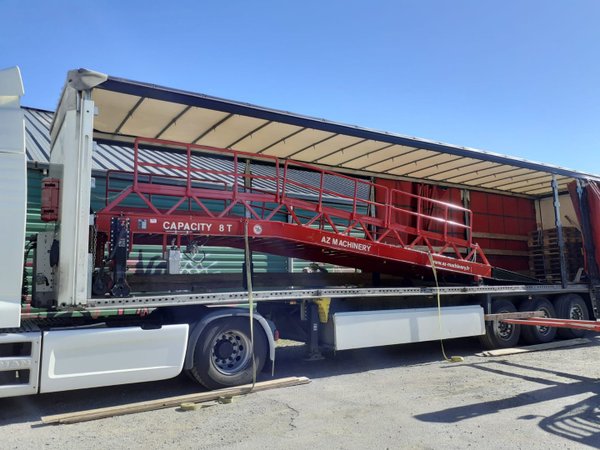 Loading Ramp with with hydraulic tilting bridge -  AZ RAMP - STAR-RL- 8T. 8 ton capacity