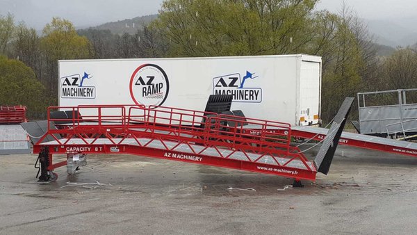 Loading Ramp with with hydraulic tilting bridge -  AZ RAMP - STAR-RL- 8T. 8 ton capacity