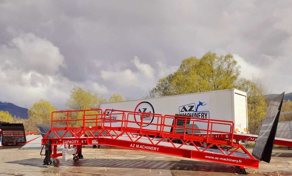 Loading Ramp with with hydraulic tilting bridge -  AZ RAMP - STAR-RL- 12T. 12 ton capacity
